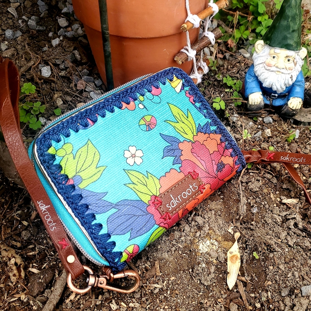 Sakroots floral lined clutch